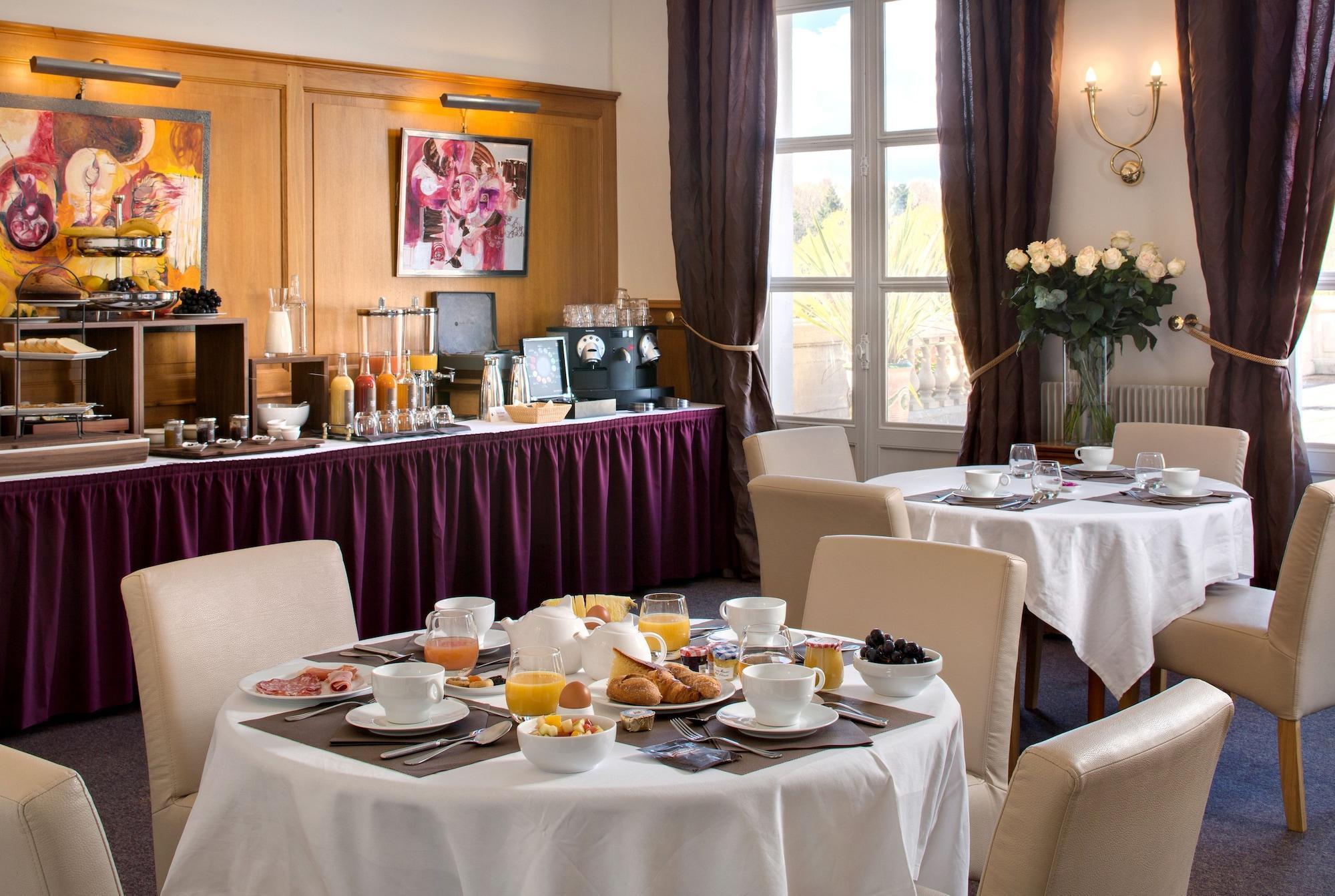 Domaine Et Golf De Vaugouard - La Maison Younan Fontenay-sur-Loing エクステリア 写真