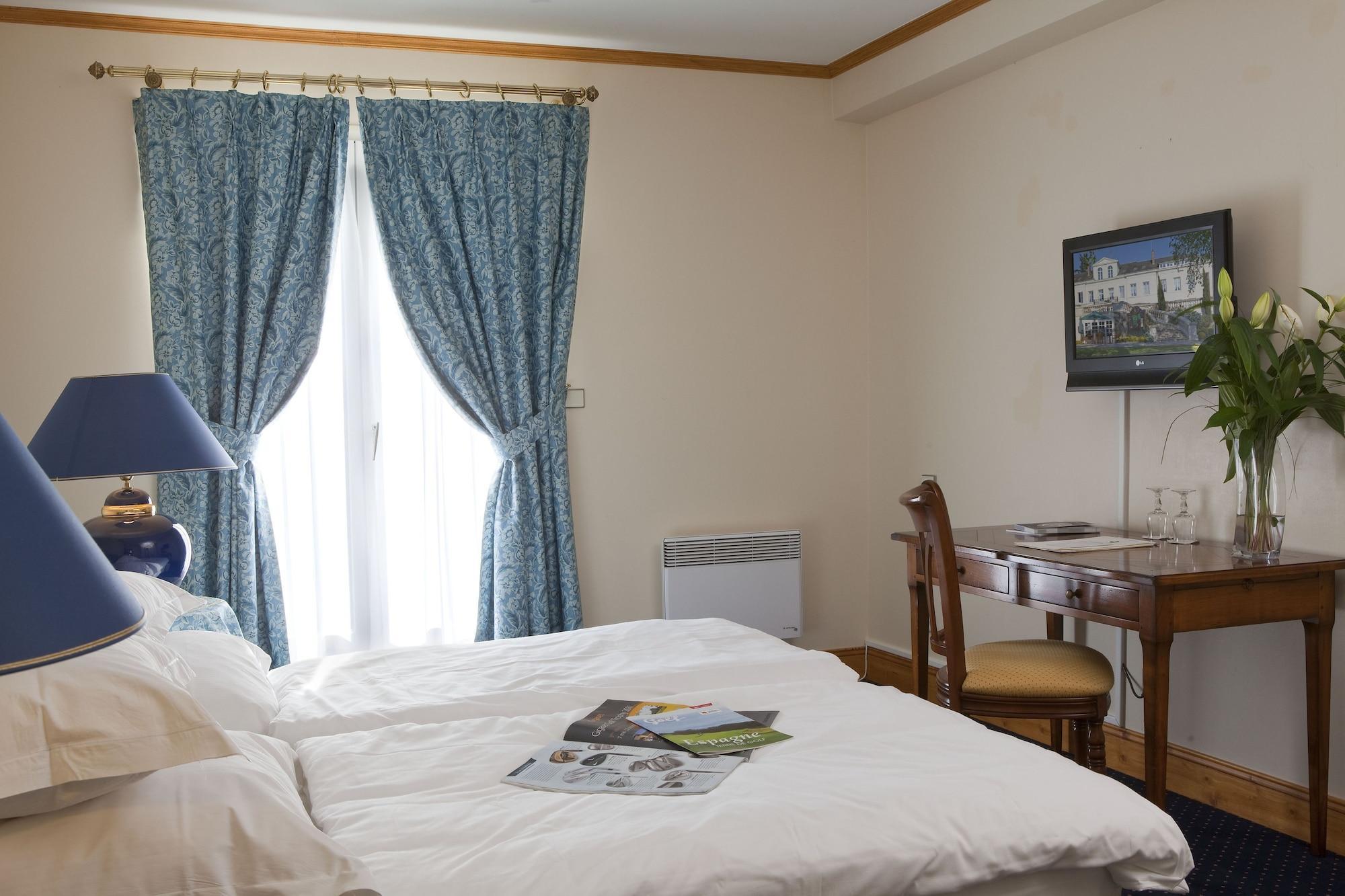 Domaine Et Golf De Vaugouard - La Maison Younan Fontenay-sur-Loing エクステリア 写真